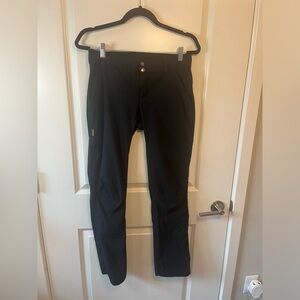 Columbia Ladies Size 6 Regular Black pants